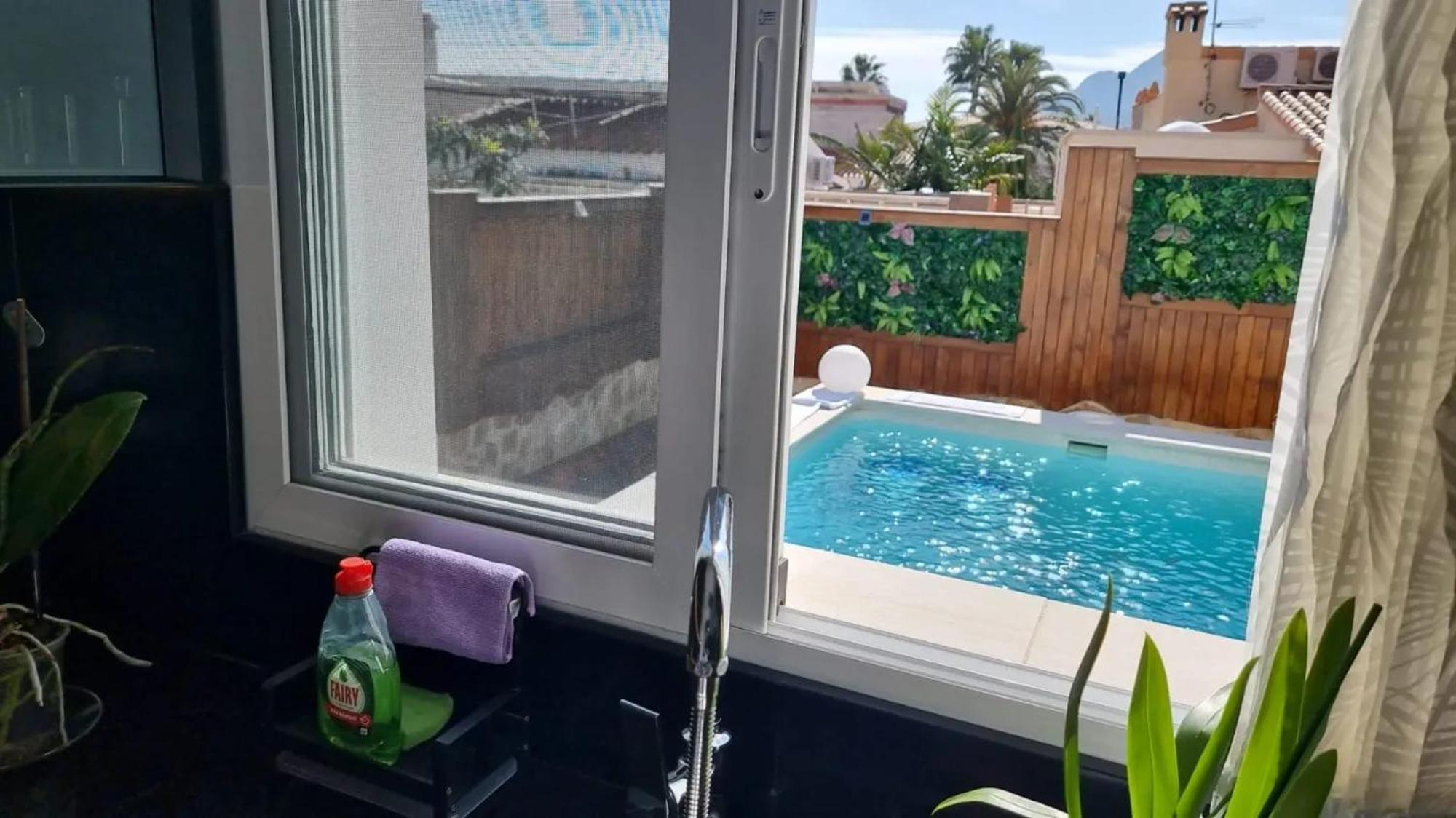 Villa Sunny With Private Pool In + Enclosed Garden Calp