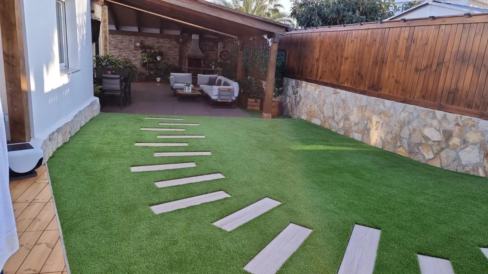 Sunny With Private Pool In + Enclosed Garden * Calp